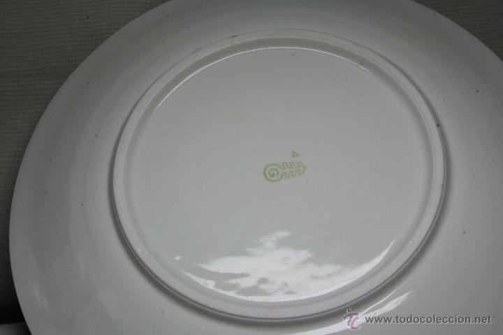 Antig&uuml;edades: Plato de cer&aacute;mica. Detalles de oro. - Foto 2