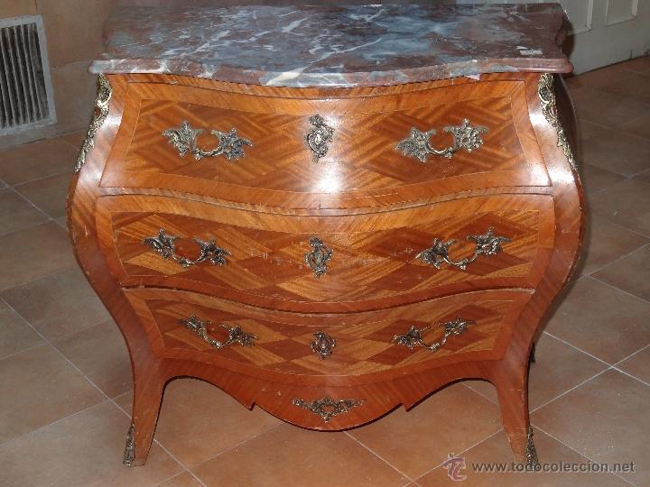 Antig&uuml;edades: C&oacute;moda Bombe de tres cajones - Foto 1