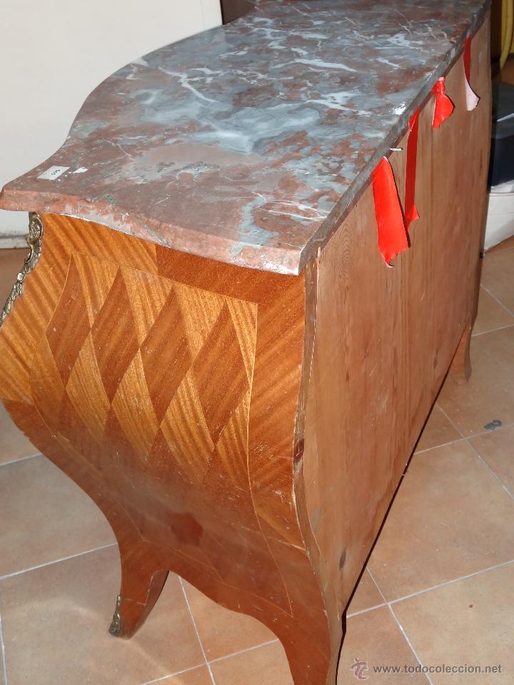 Antig&uuml;edades: C&oacute;moda Bombe de tres cajones - Foto 4