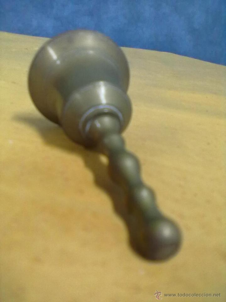 Antig&uuml;edades: PEQUE&Ntilde;A CAMPANILLA SERVICIO BRONCE - Foto 2