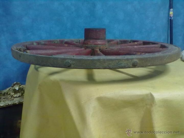 Antig&uuml;edades: RUEDA RADIOS CARRO CARRETA - Foto 5