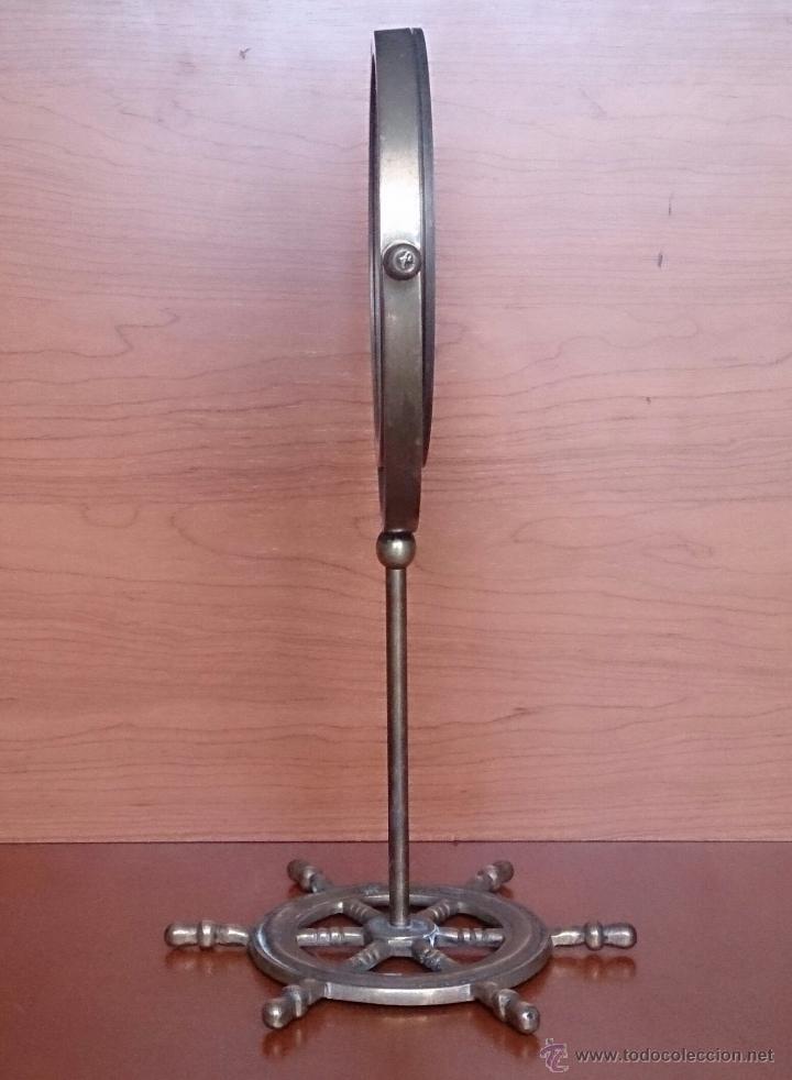 Antig&uuml;edades: Espejo antiguo y original en bronce con base en forma de tim&oacute;n de barco . - Foto 3
