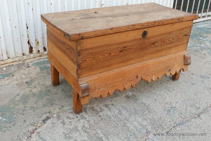 Antig&uuml;edades: ARCA ANTIGUA EN MADERA PINO DE CANADA - Foto 4
