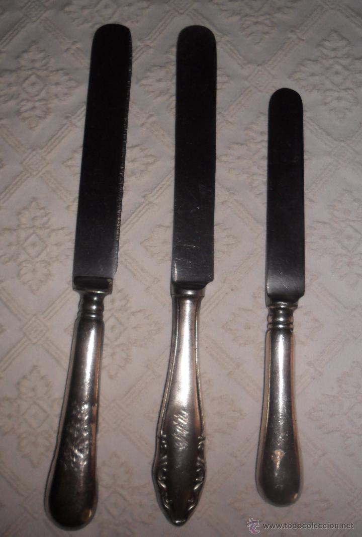 Antig&uuml;edades: Cubiertos de colecci&oacute;n . 3 cuchillos de Meneses - Foto 1