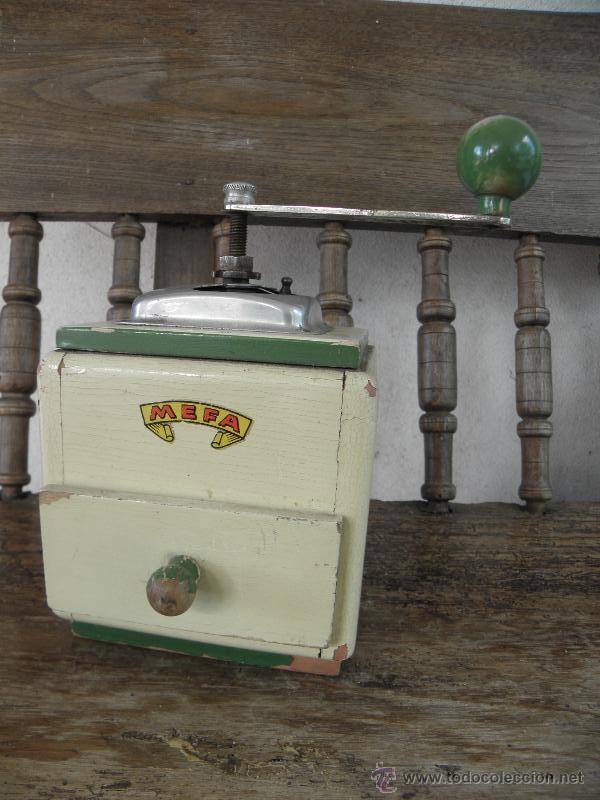 Antig&uuml;edades: Molinillo de cafe antiguo - marca MEFA - madera y metal - Foto 2