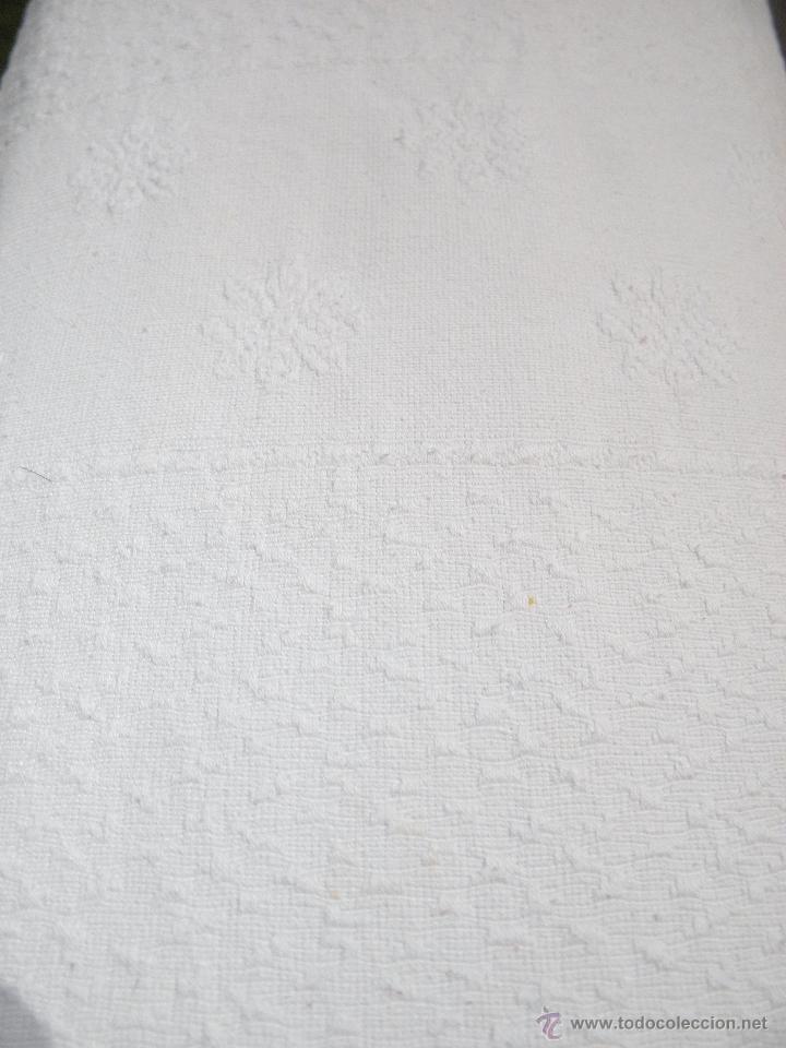 Antig&uuml;edades: Colcha antigua de algod&oacute;n de 1,60 x 2,28 m - Foto 4