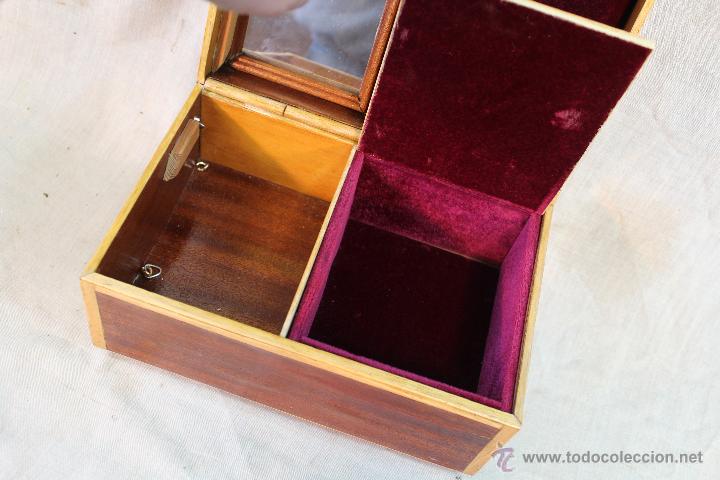 Antig&uuml;edades: CAJA JOYERO EN MADERA CON MARQUETERIA - Foto 3