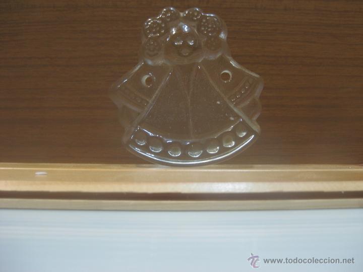 Antig&uuml;edades: pisapapeles ni&ntilde;a - Foto 3