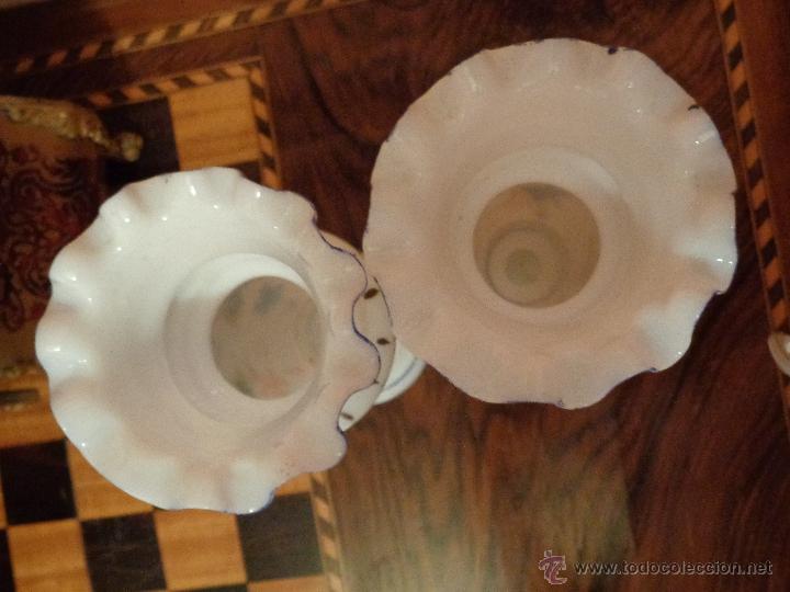 Antig&uuml;edades: PAREJA DE FLOREROS OPALINA RIZADA - Foto 11