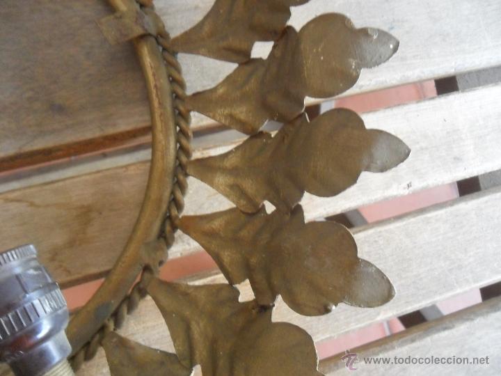 Antigüedades: LAMPARA EN METAL TIPO SOL PINTADA EN DORADO SIN TULIPA - Foto 9 - 49539960