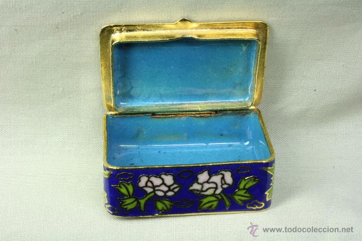 Antig&uuml;edades: Caja grande de esmalte cloisonn&eacute;. - Foto 4