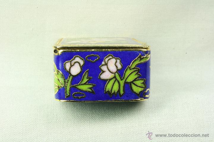Antig&uuml;edades: Caja grande de esmalte cloisonn&eacute;. - Foto 8