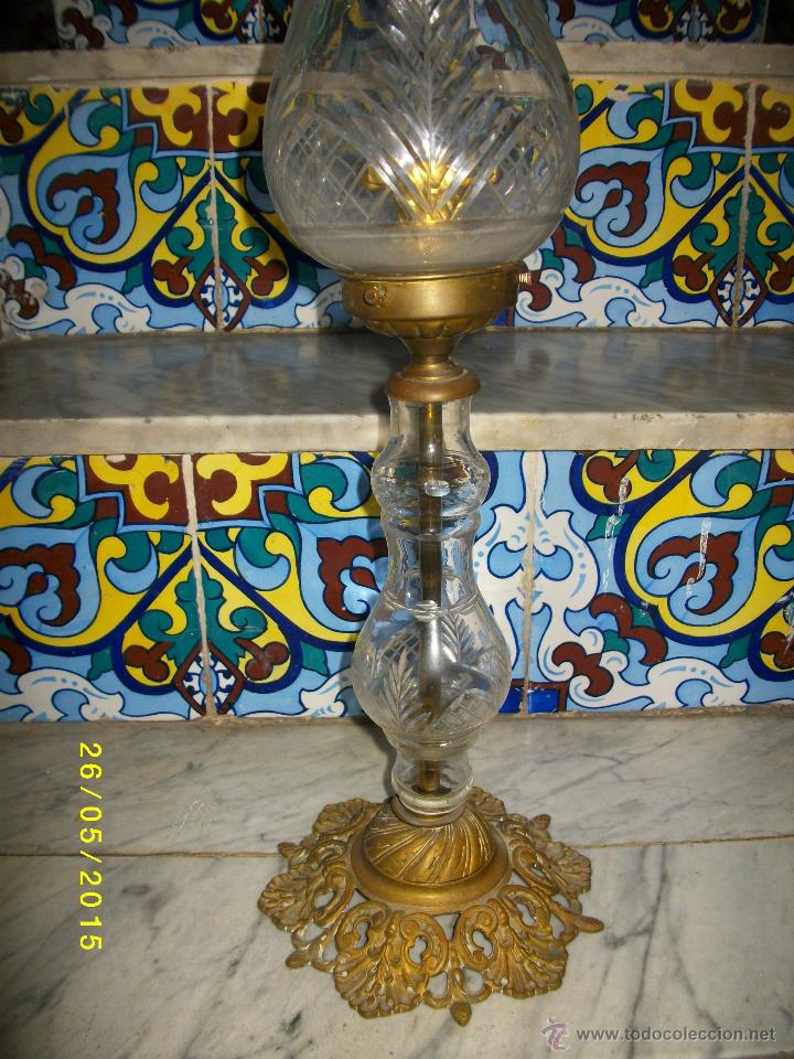 Antig&uuml;edades: LAMPARA EN BRONCE CON TULIPA TALLADA - Foto 4