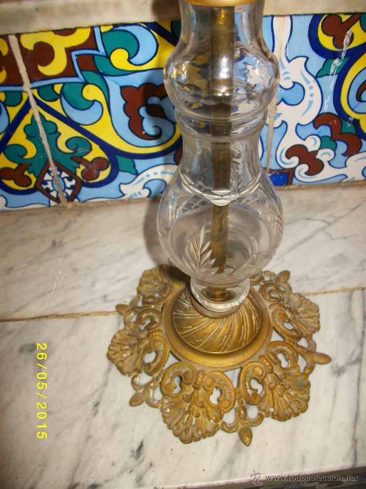 Antig&uuml;edades: LAMPARA EN BRONCE CON TULIPA TALLADA - Foto 6