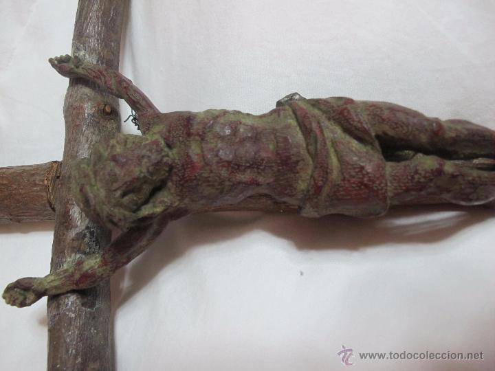 Antig&uuml;edades: TALLA DE MADERA . CRUCIFIIJO - Foto 4