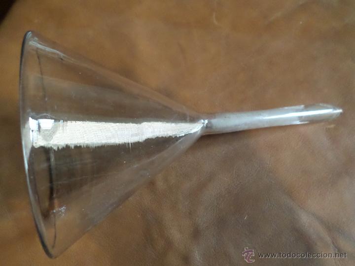Antig&uuml;edades: EMBUDO CRISTAL - Foto 2