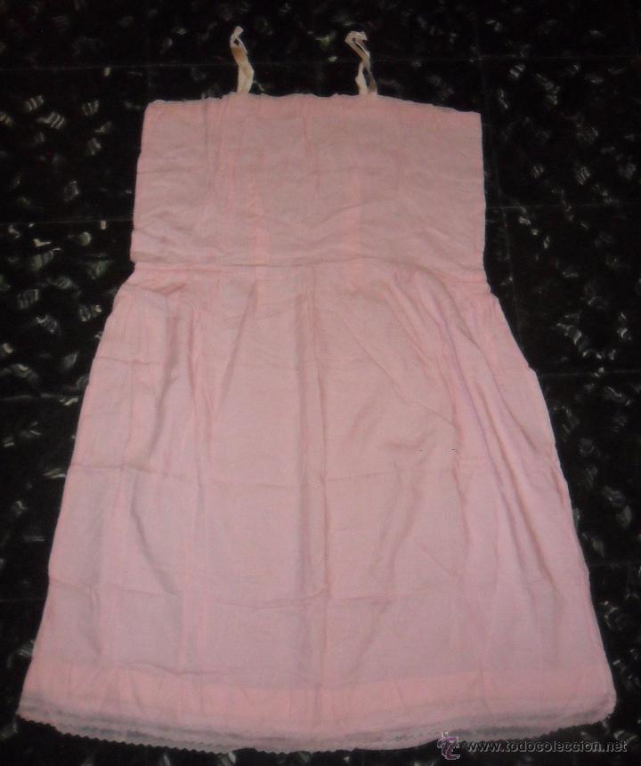 Antig&uuml;edades: Antiguo camis&oacute;n rosado - Foto 1
