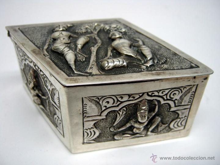 Antig&uuml;edades: BELLA CAJA DE RAPE ROMBO BUDA - PLATA - Foto 1