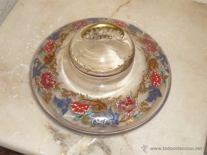 Antig&uuml;edades: Sopera esmaltada, con tapa y plato - Foto 9
