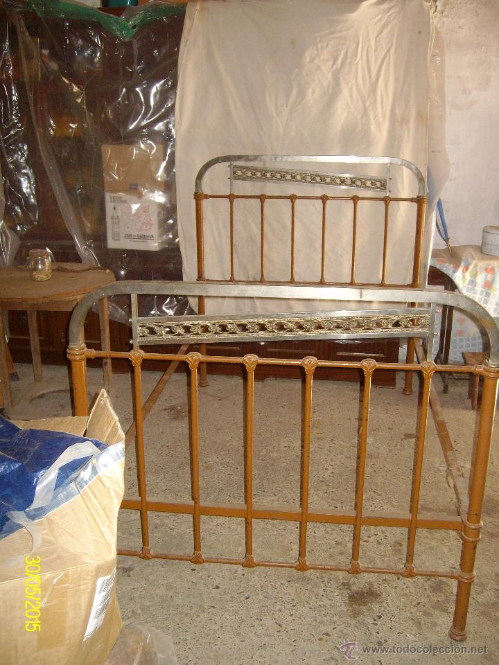 Antig&uuml;edades: Cama antigua - Foto 1