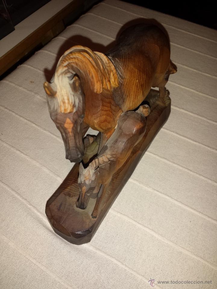Antig&uuml;edades: Talla de madera de dos caballos, Vienna - Foto 2