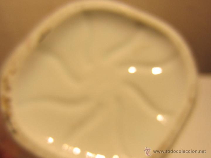 Antig&uuml;edades: jarra de porcelana decorada - Foto 3