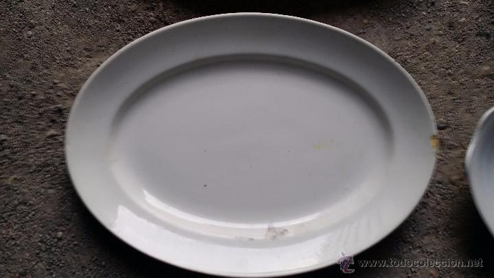 Antig&uuml;edades: lote de  4 fuentes  ovaladas. - Foto 4