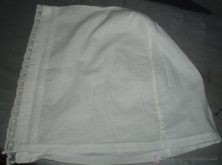 Antig&uuml;edades: gorro blanco de hilo muy antiguo - Foto 1