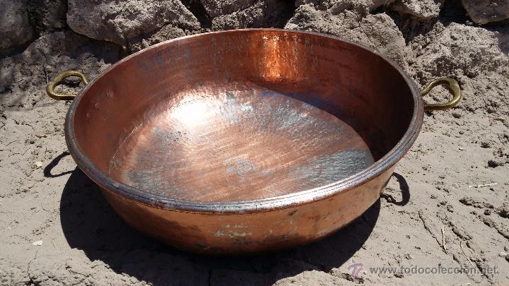 Antig&uuml;edades: antigua y gran cazuela de cobre. - Foto 4