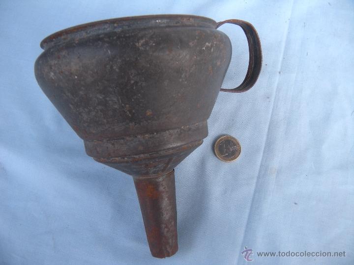 Antig&uuml;edades: ANTIGUO EMBUDO DE ZINC - Foto 4