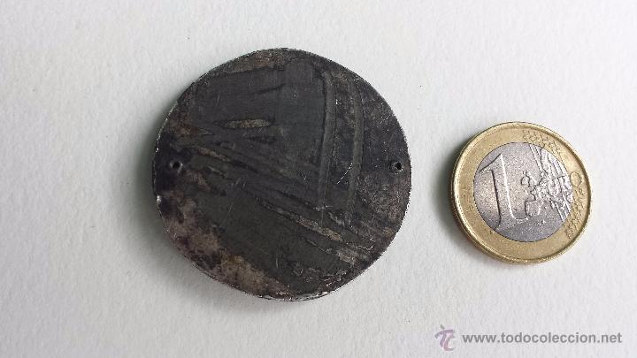 Antig&uuml;edades: medalla cristo de limpias - Foto 2