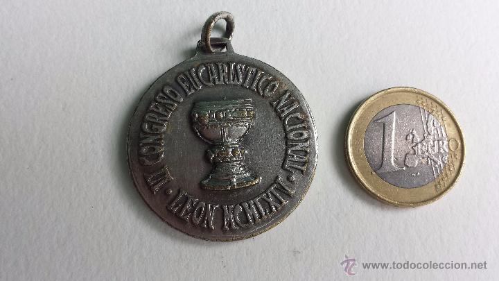 Antig&uuml;edades: medalla vi congreso eucaristico nacional leon - Foto 2