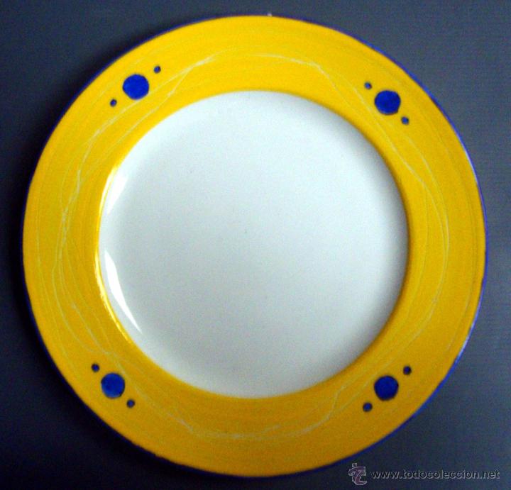 Antiques: Plato porcelana 32 cm (Escuela Joan Mir&oacute;)