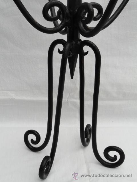 Antig&uuml;edades: CANDELABRO DE HIERRO. - Foto 2