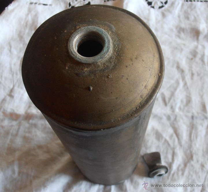 Antig&uuml;edades: BOTELLA DE LATON, CALIENTACAMA - Foto 3