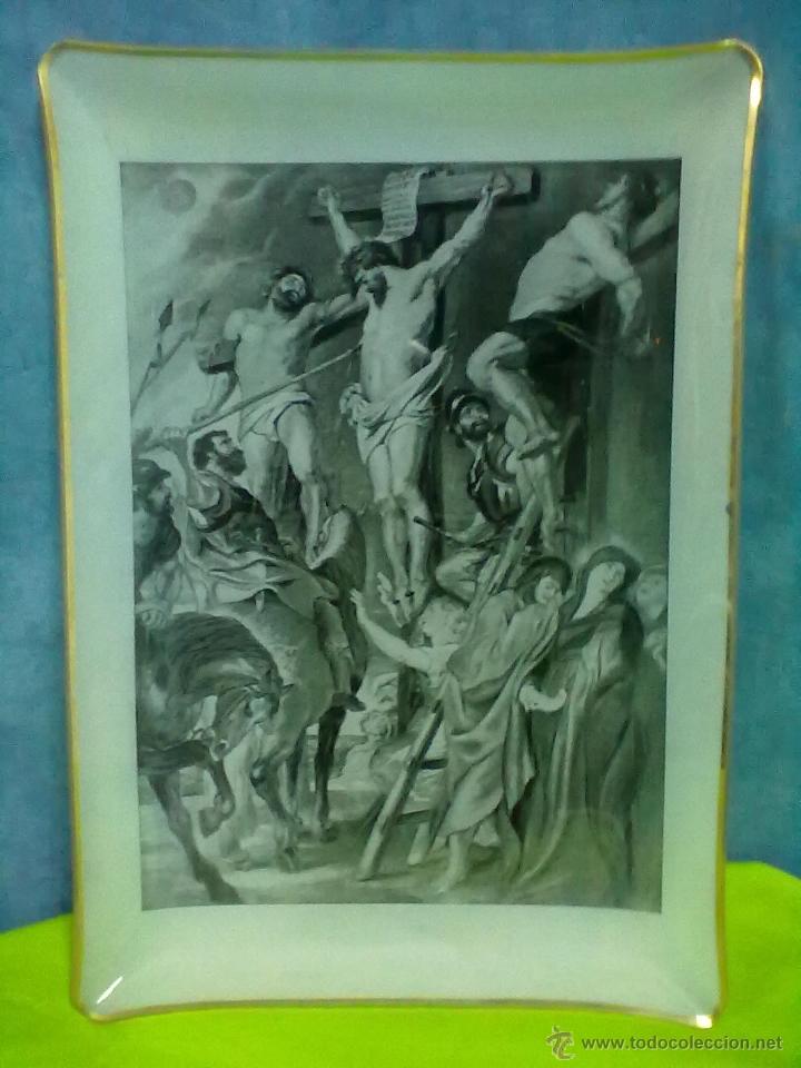 Antig&uuml;edades: BANDEJA CRISTAL CRUCIFIXION - Foto 1