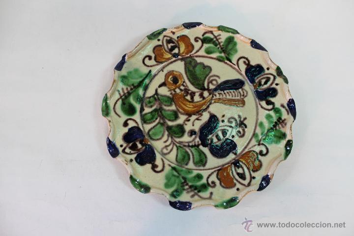 Antig&uuml;edades: plato de colgar en ceramica - Foto 1