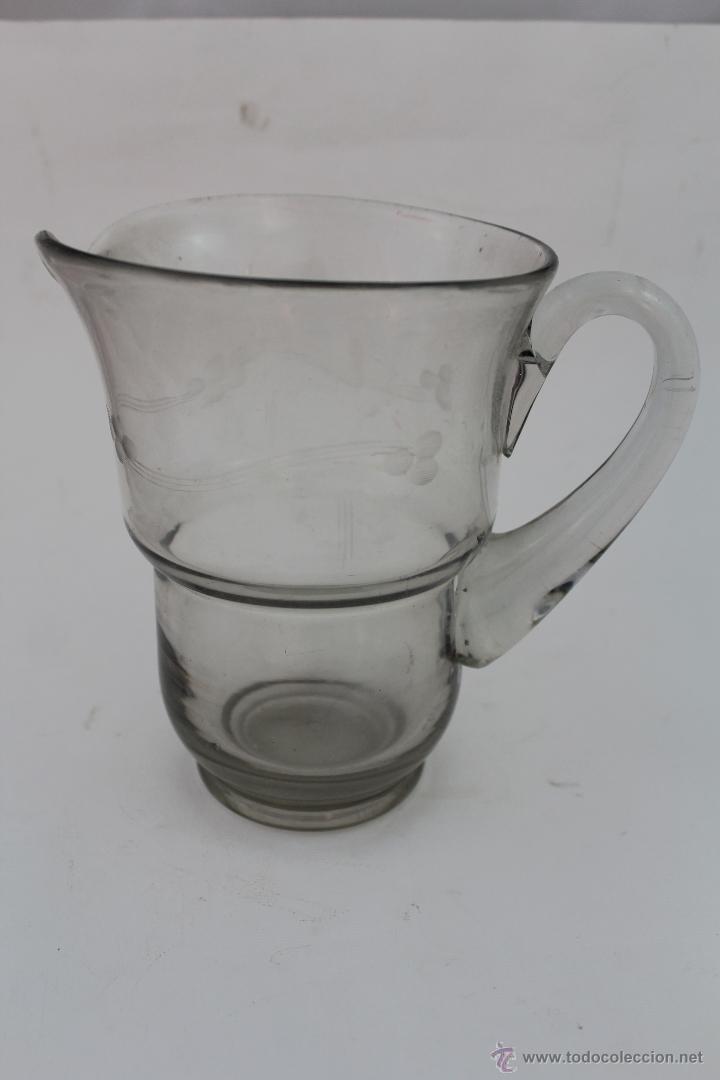 Antig&uuml;edades: jarra antigua de cristal - Foto 1