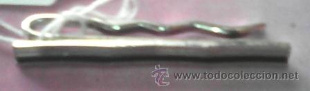 Antig&uuml;edades: Pinza corbata metal - Foto 1
