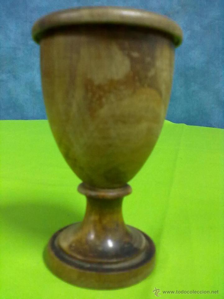 Antig&uuml;edades: COPA MADERA CON TAPA - Foto 1