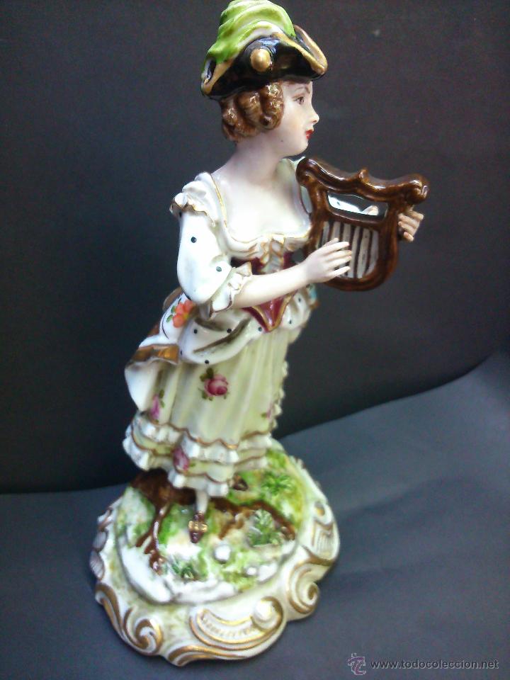 Antig&uuml;edades: * IMPORTANTE PORCELANA .21CM - Foto 3