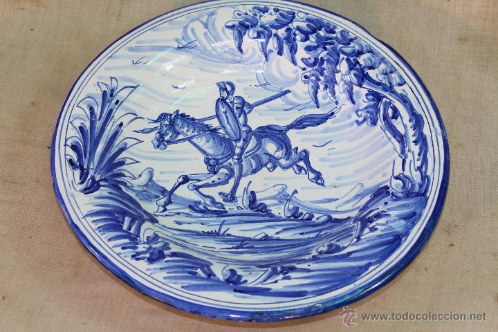 Antig&uuml;edades: plato en ceramica de talavera - Foto 4