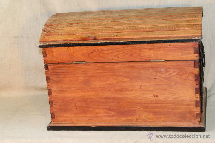 Antig&uuml;edades: BAUL - COFRE EN MADERA - Foto 3