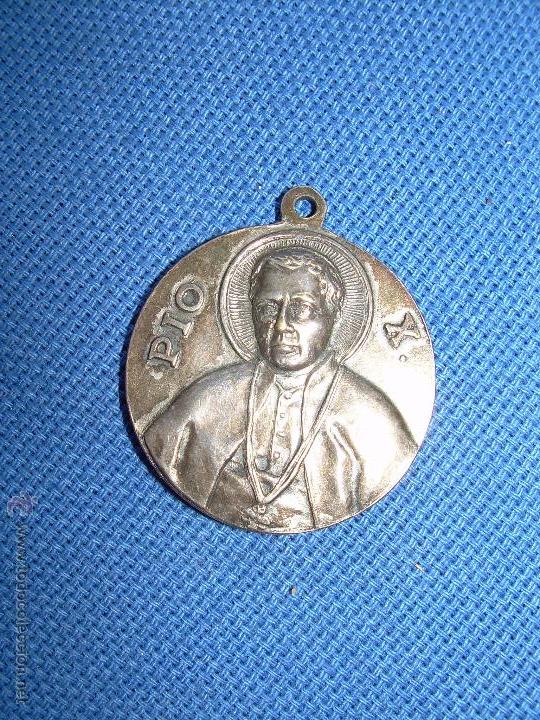 Antig&uuml;edades: MEDALLA ESCAPULARIO CON PIO X Y LA INMACULADA CONCEPCION - 3 CM - Foto 1