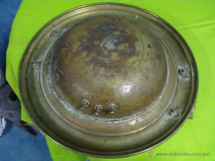 Antig&uuml;edades: BRASERO DE METAL CON RESISTENCIA - Foto 2