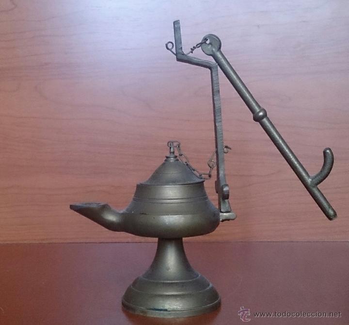 Antig&uuml;edades: L&aacute;mpara antigua de aceite en bronce . - Foto 5