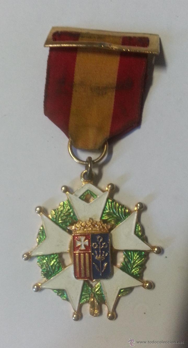 Antig&uuml;edades: Medalla escolar o municipal - Foto 1
