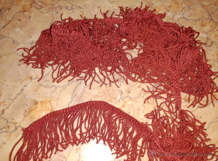 Antig&uuml;edades: Fleco antiguo de seda rojo oscuro - Foto 2