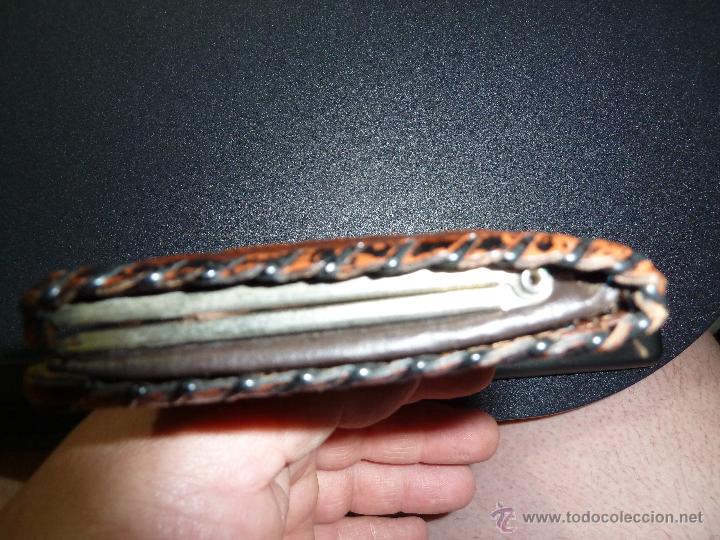 Antig&uuml;edades: CARTERA BILLETERA DE SE&Ntilde;ORA DE CUERO REPUJADO - Foto 8