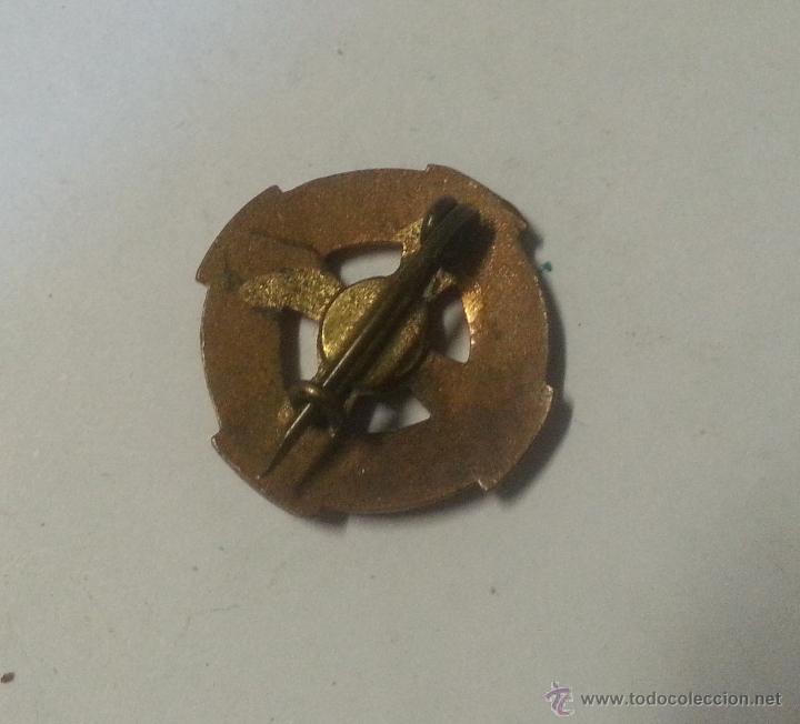 Antig&uuml;edades: Insignia de aguja religiosa C E - Foto 2
